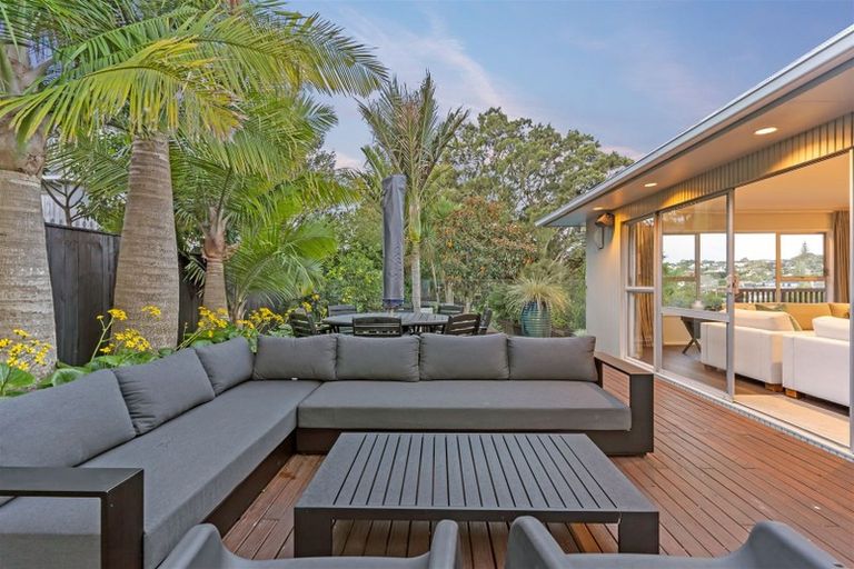 Photo of property in 57 Maxwelton Drive, Mairangi Bay, Auckland, 0630