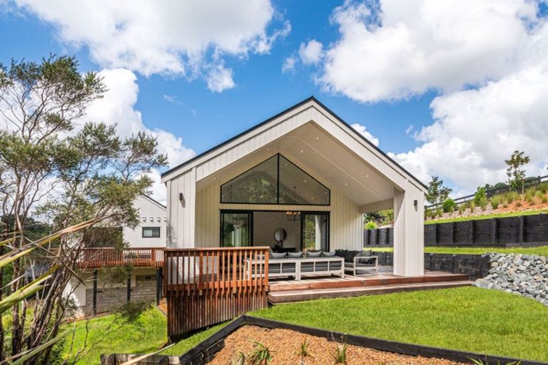 Photo of property in 8 Collings Drive, Lucas Heights, Albany, 0793