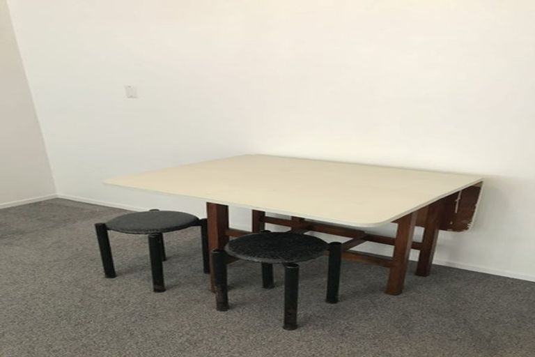 Photo of property in 1/44 Roberts Road, Glenfield, Auckland, 0629