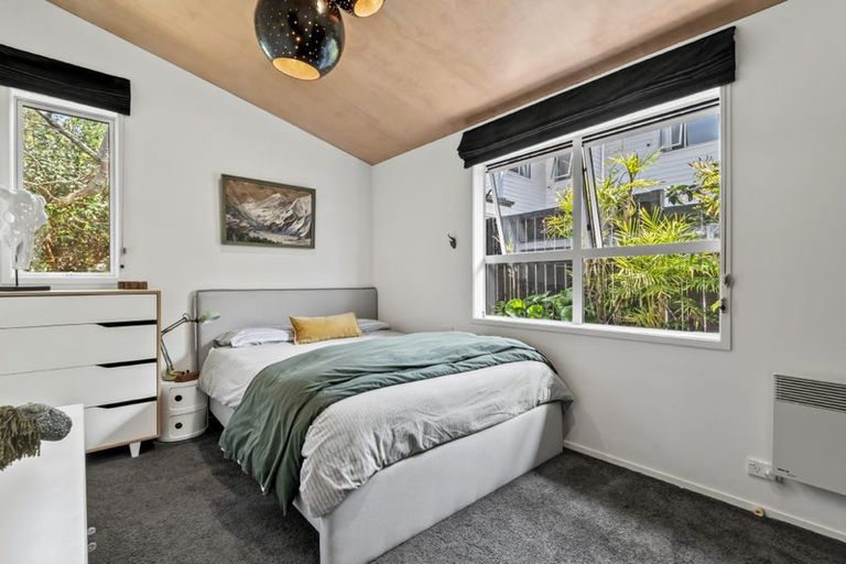 Photo of property in 12 Tyne Road, Forrest Hill, Auckland, 0620