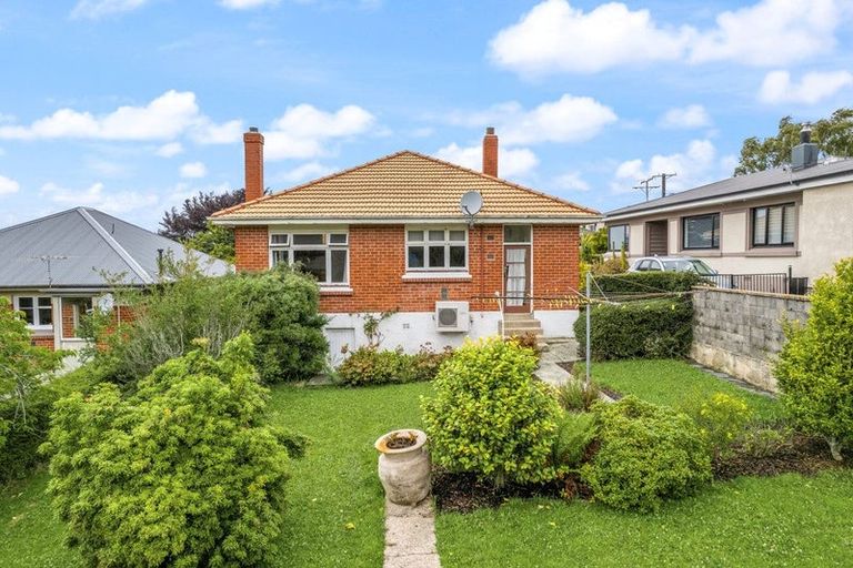 Photo of property in 16 Derwent Street, Helensburgh, Dunedin, 9010