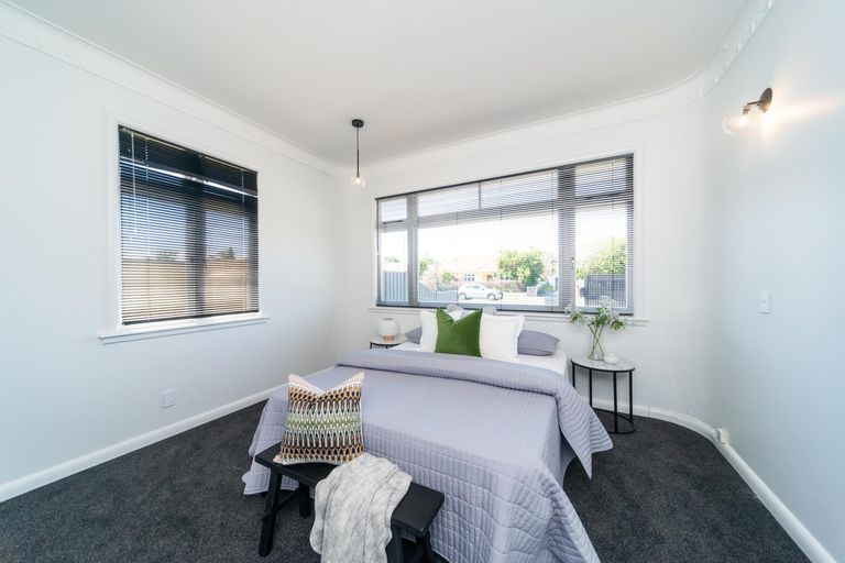 Photo of property in 17 Saint Johns Avenue, Palmerston North, 4414