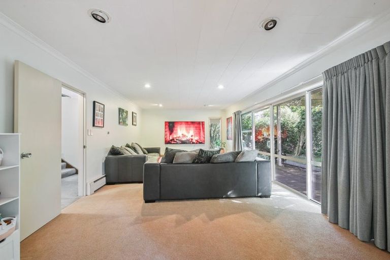 Photo of property in 14 Banks Place, Rangiora, 7400