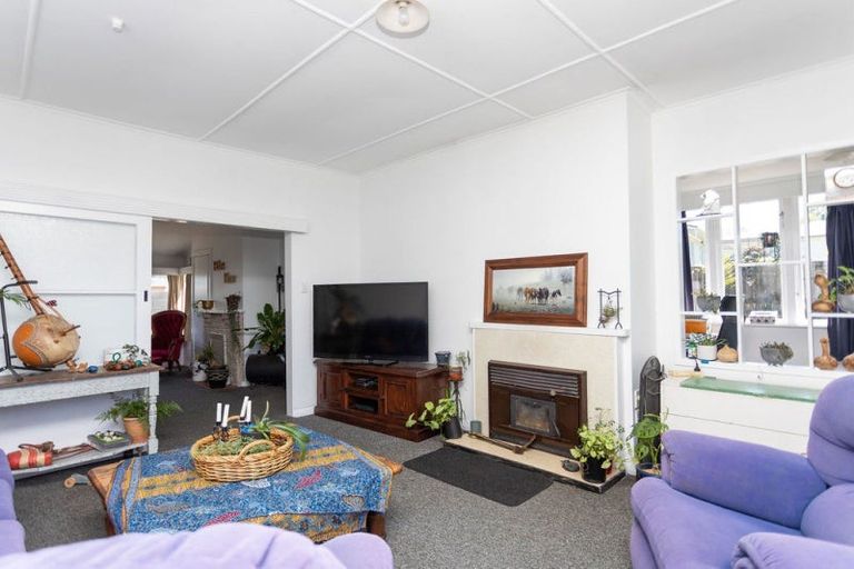 Photo of property in 32 Cole Street, Dannevirke, 4930