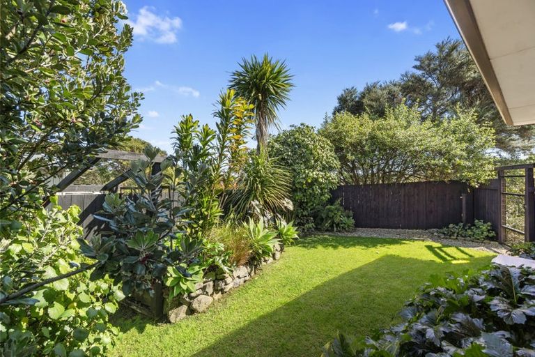 Photo of property in 6 Tutchen Avenue, Raglan, 3225