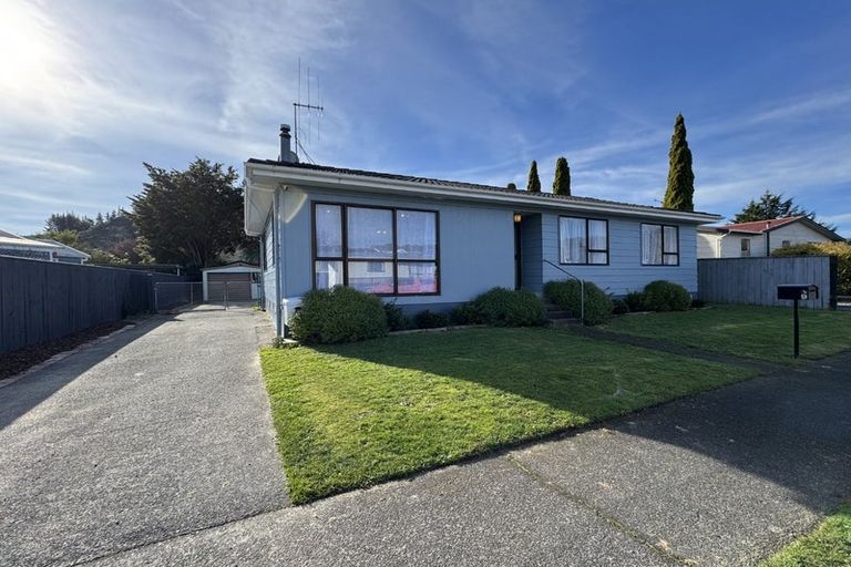 Photo of property in 9 Moonstone Grove, Birchville, Upper Hutt, 5018