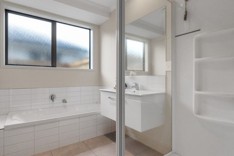 Photo of property in 24 North Bay Road, Pyes Pa, Tauranga, 3112