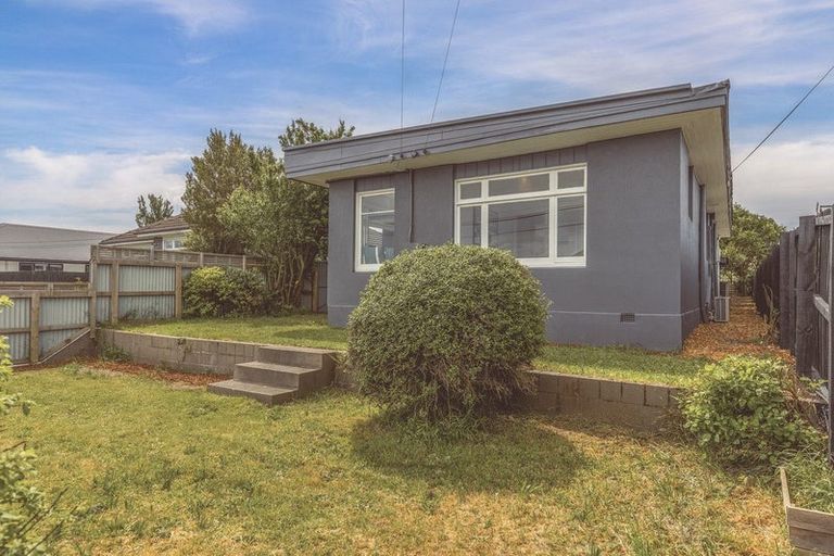 Photo of property in 65 Shortland Street, Wainoni, Christchurch, 8061