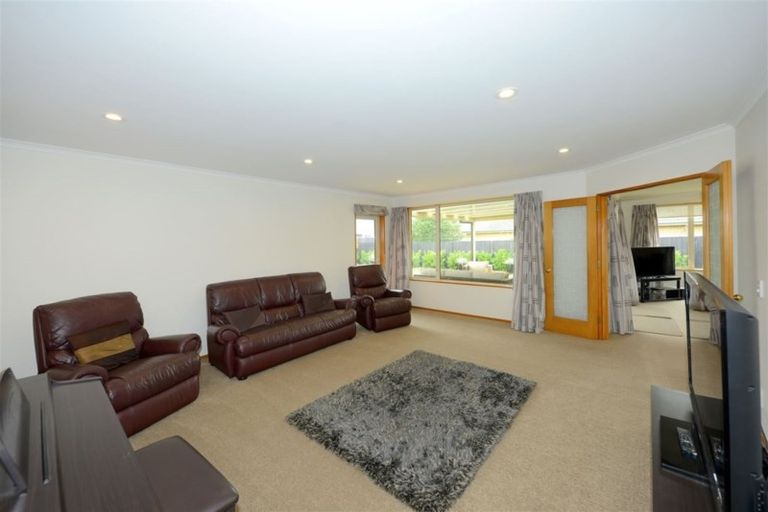 Photo of property in 107 Kotuku Crescent, Woolston, Christchurch, 8023