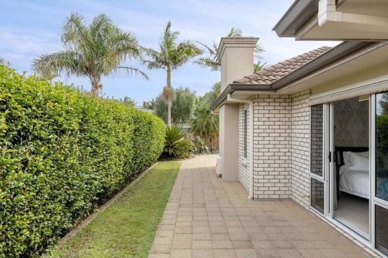 Photo of property in 34 Saint Heliers Place, Papamoa Beach, Papamoa, 3118