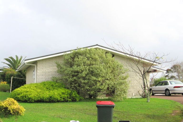 Photo of property in 47 Rosario Crescent, Red Beach, 0932