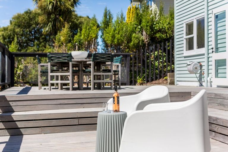 Photo of property in 20 Spencer Street, Crofton Downs, Wellington, 6035