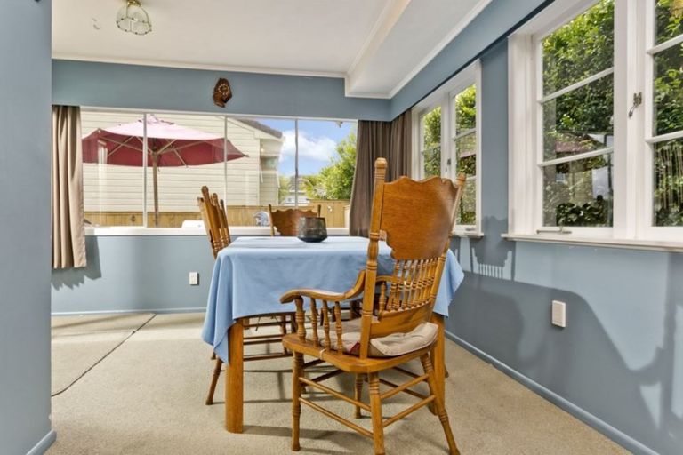 Photo of property in 1/15 Elliott Avenue, Bayview, Auckland, 0629