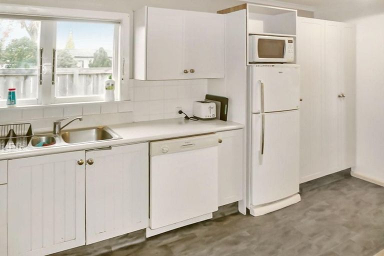 Photo of property in 39 Claridges Road, Casebrook, Christchurch, 8051