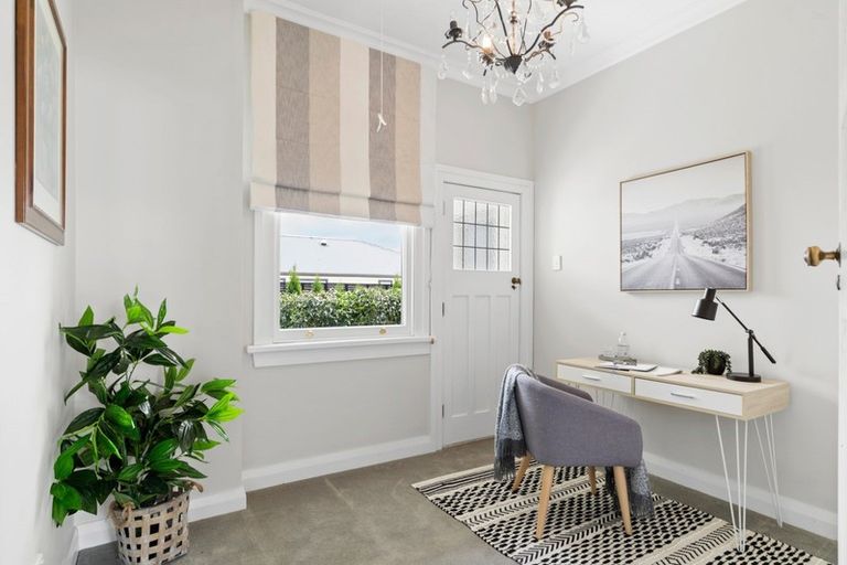 Photo of property in 14 Cotter Street, Greytown, 5712