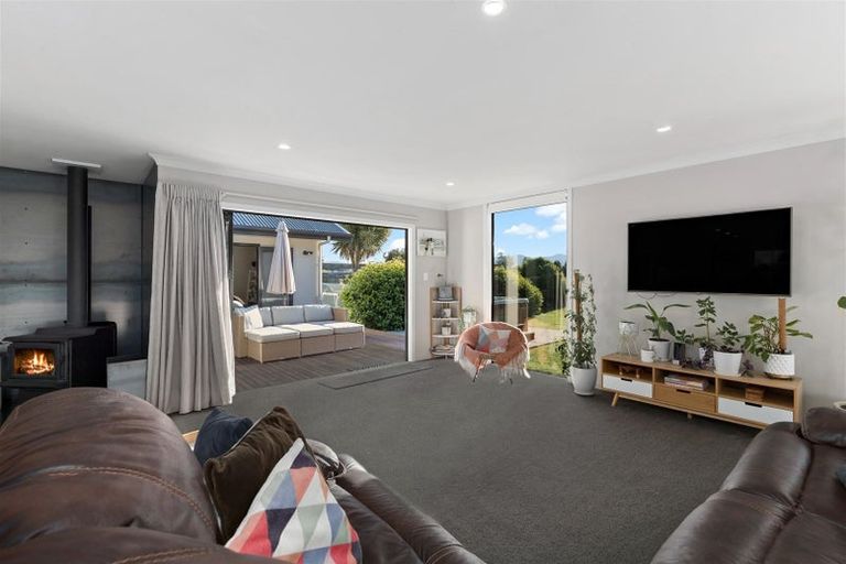 Photo of property in 54 Charles Court, Lake Hawea, Wanaka, 9382