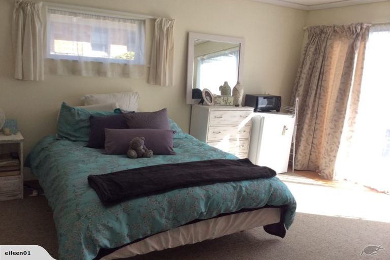 Photo of property in 1/14 Beatrice Avenue, Hillcrest, Auckland, 0627