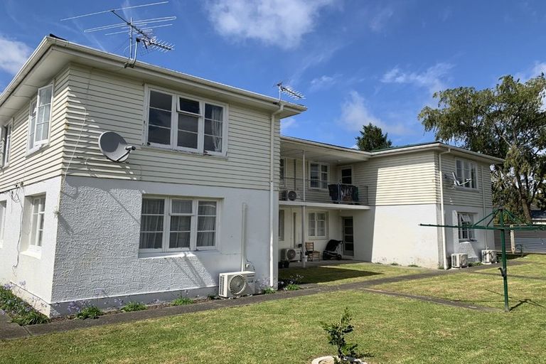 Photo of property in 1/45 Pine Avenue, Ebdentown, Upper Hutt, 5018