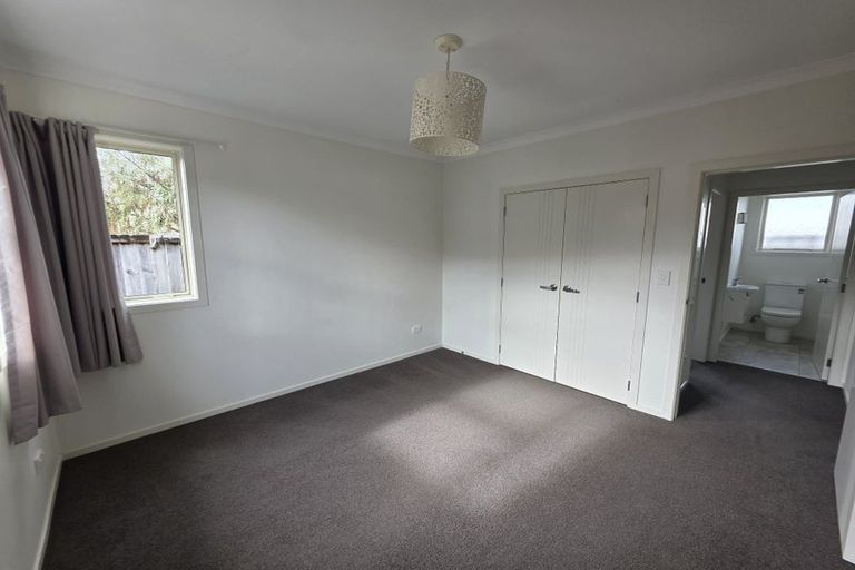 Photo of property in 18 Sinclair Street, Ebdentown, Upper Hutt, 5018