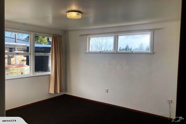 Photo of property in 30 Helena Road, Hillcrest, Hamilton, 3216