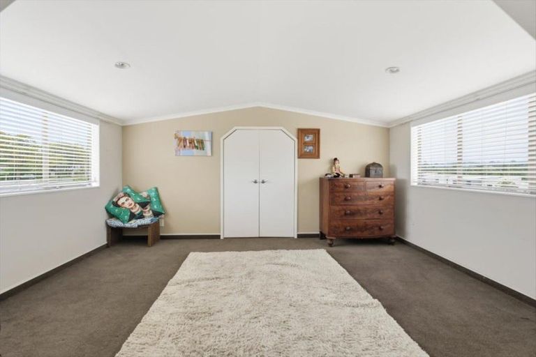 Photo of property in 63 Kayelene Place, Omokoroa, 3114