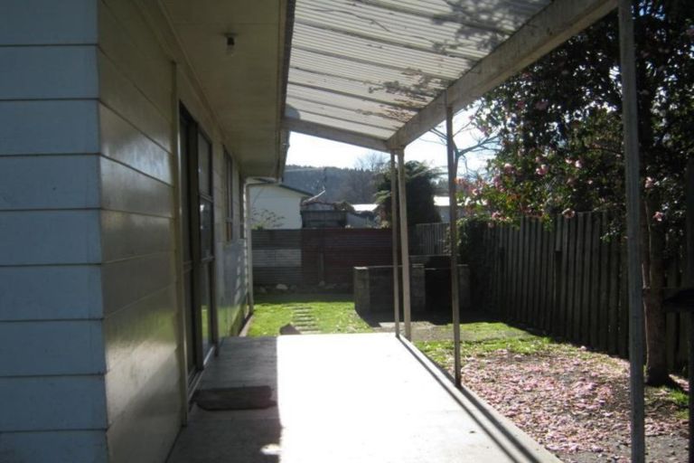 Photo of property in 20 Cherrywood Place, Western Heights, Rotorua, 3015