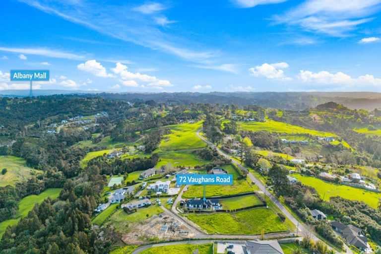 Photo of property in 72 Vaughans Road, Long Bay, Albany, 0792