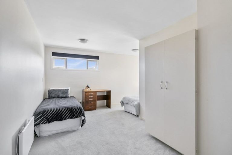 Photo of property in 93 Viewmont Drive, Harbour View, Lower Hutt, 5010