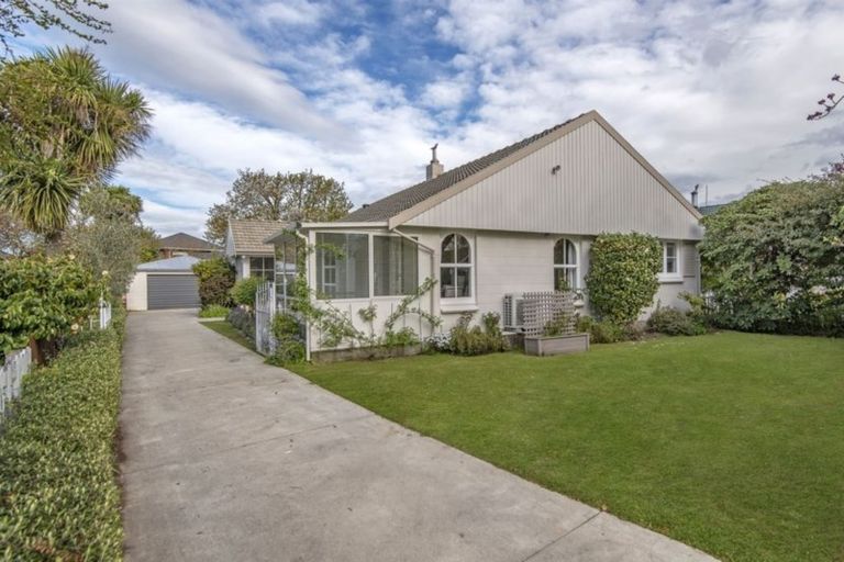 Photo of property in 30 Deepdale Street, Burnside, Christchurch, 8053