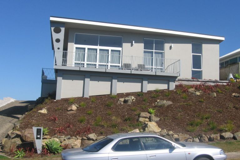 Photo of property in 113 Centennial Drive, Whitianga, 3510