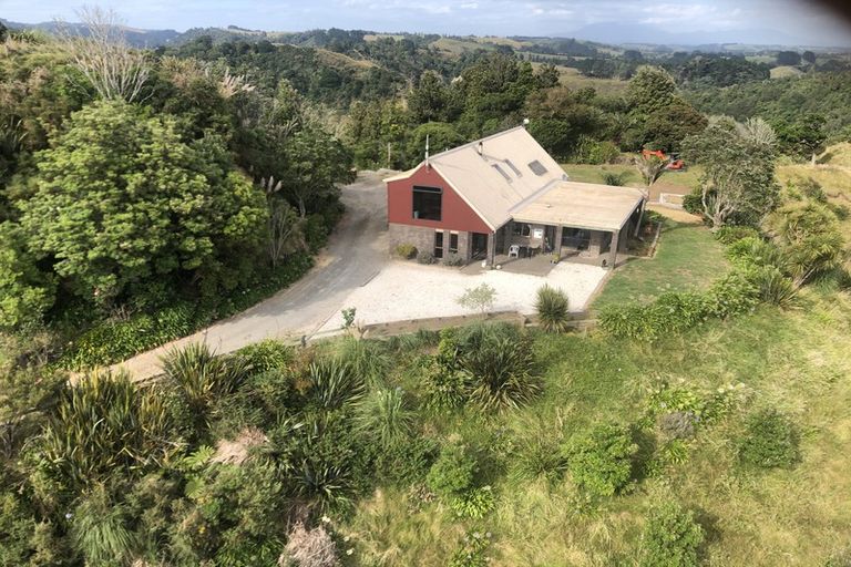 Photo of property in 70 Okoki Road, Urenui, 4375