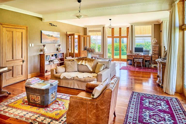 Photo of property in 8 Maungahina Road, Te Ore Ore, Masterton, 5886