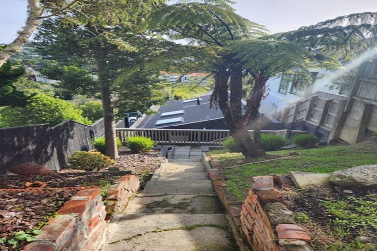 Photo of property in 64 Central Terrace, Kelburn, Wellington, 6012