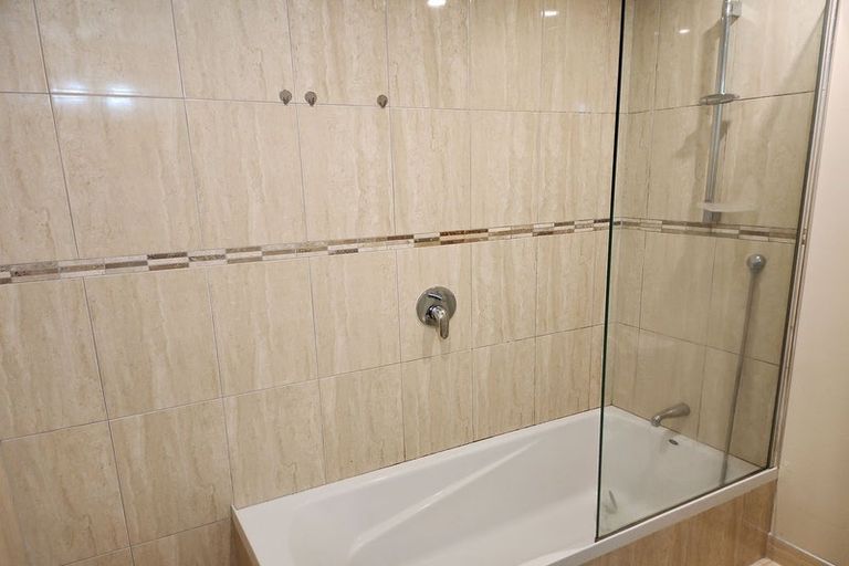 Photo of property in 14a Freeling Street, Island Bay, Wellington, 6023