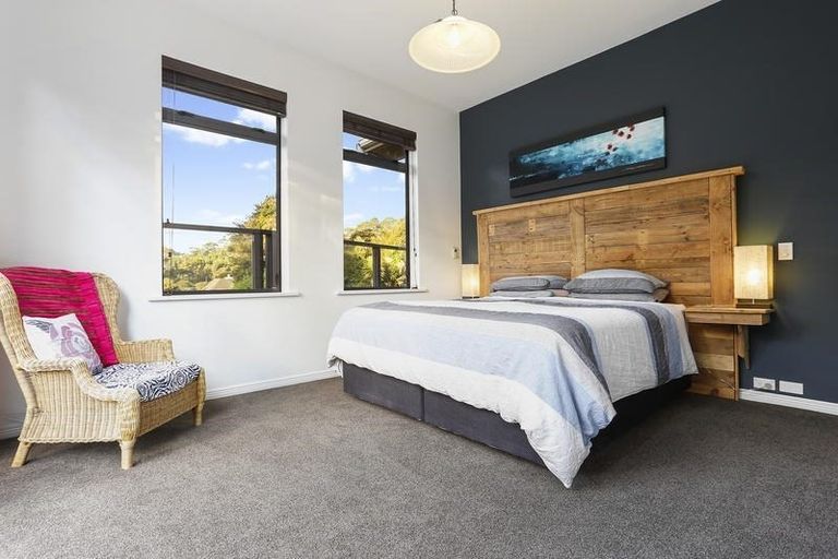 Photo of property in 25 Cochran Road, Oratia, Auckland, 0604