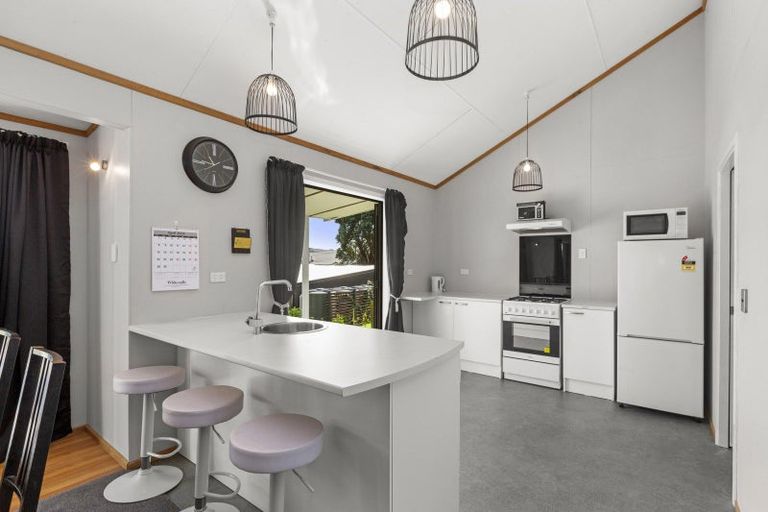 Photo of property in 66 Ash Terrace, Kawhia, 3889