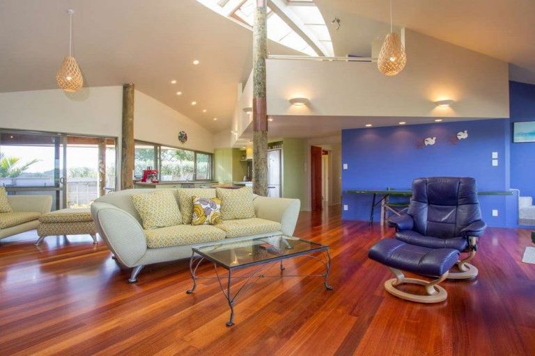 Photo of property in 56 Te Arapuke Way, Ngunguru, Whangarei, 0173