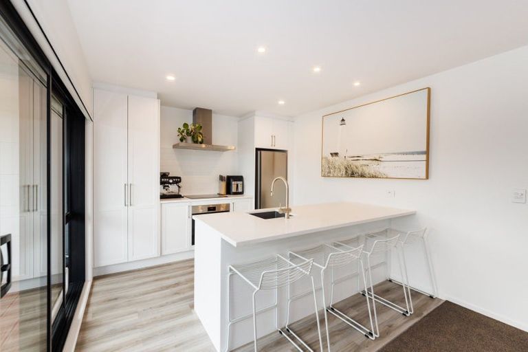 Photo of property in 7b Terrace Street, Marton, 4710