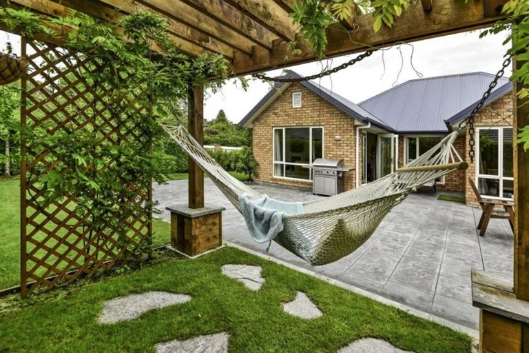 Photo of property in 12 Six Silvers Avenue, Halswell, Christchurch, 8025