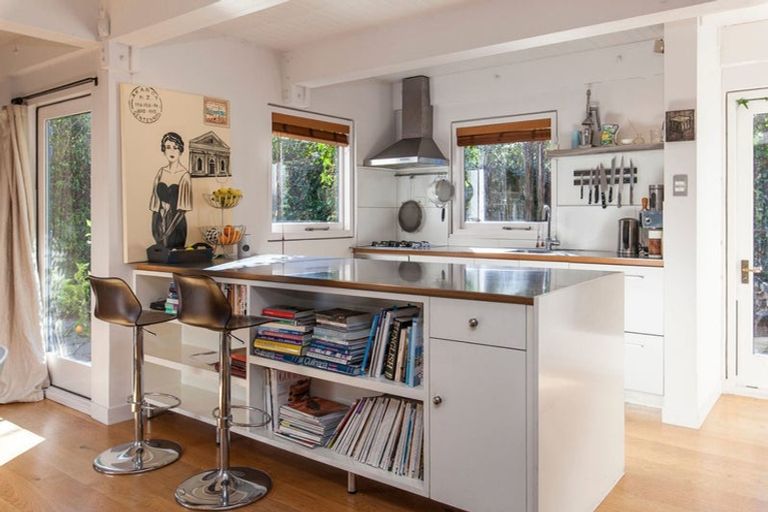 Photo of property in 2/37a Holmwood Road, Merivale, Christchurch, 8014