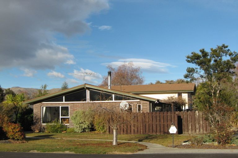 Photo of property in 84 Neplusultra Street, Cromwell, 9310