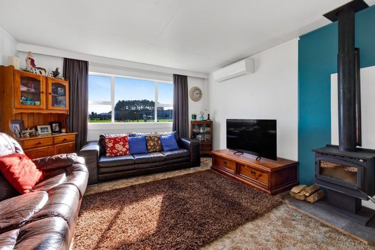 Photo of property in 84 Mawhitiwhiti Road, Normanby, Hawera, 4675