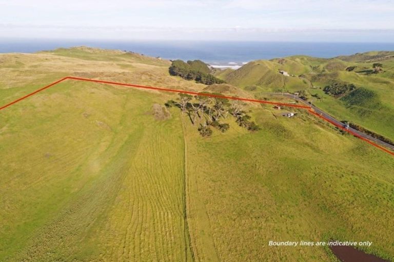 Photo of property in 569 Karioitahi Road, Lake Puketi, Waiuku, 2683