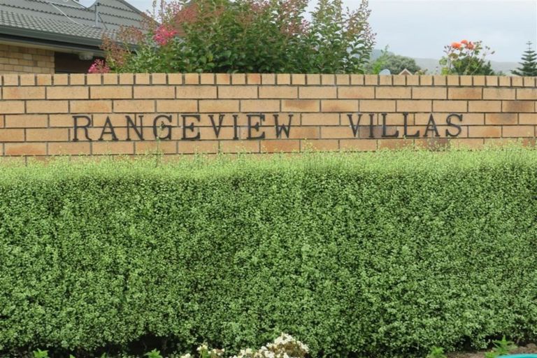 Photo of property in Rangeview Villas, 69/9 Fuller Close, Levin, 5510