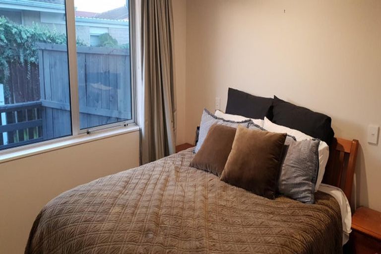 Photo of property in 2/97 Royal Park Drive, Parklands, Christchurch, 8083