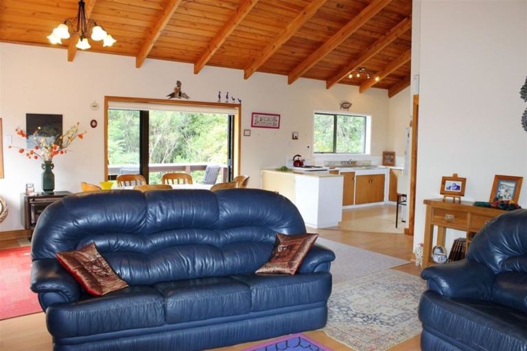 Photo of property in 31 Kowhai Drive, Te Kouma, Coromandel, 3581