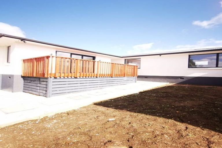 Photo of property in 124c Rosier Road, Glen Eden, Auckland, 0602