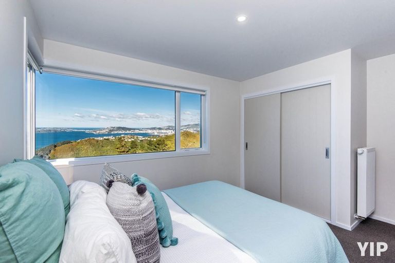 Photo of property in 8 Cessna Way, Newlands, Wellington, 6037