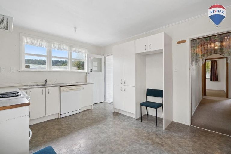 Photo of property in 4 Benge Crescent, Clouston Park, Upper Hutt, 5018