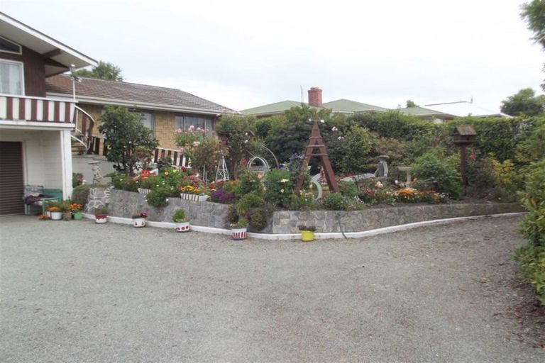 Photo of property in 11 Exeter Street, Waimate, 7924